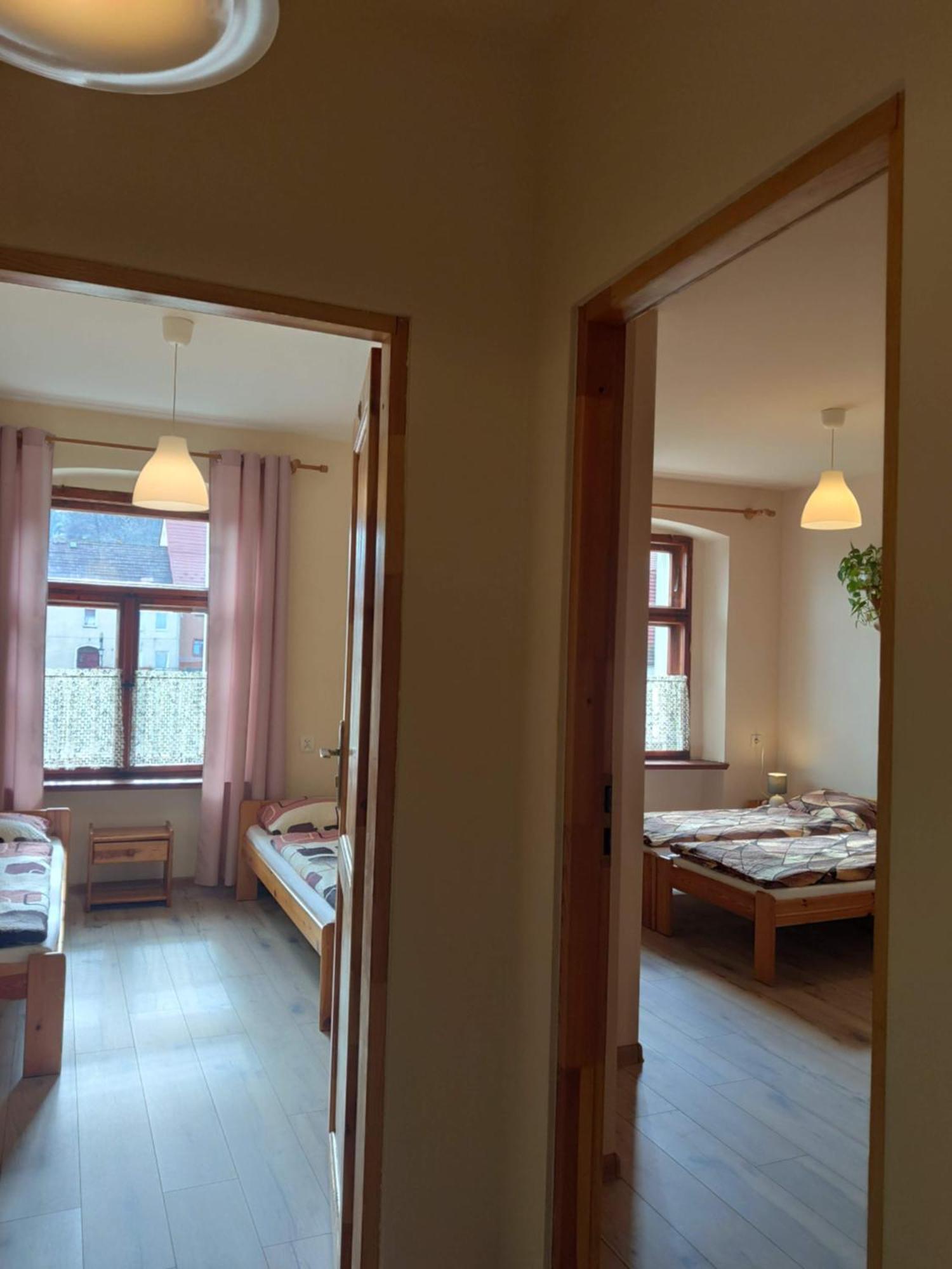 Apartamenty I Pokoje Goscinne "Wacus" Srebrna Góra Eksteriør bilde